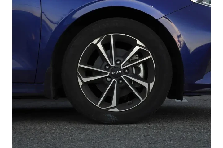 $16262 : Kia Forte 2024 LX 4dr Sedan image 7