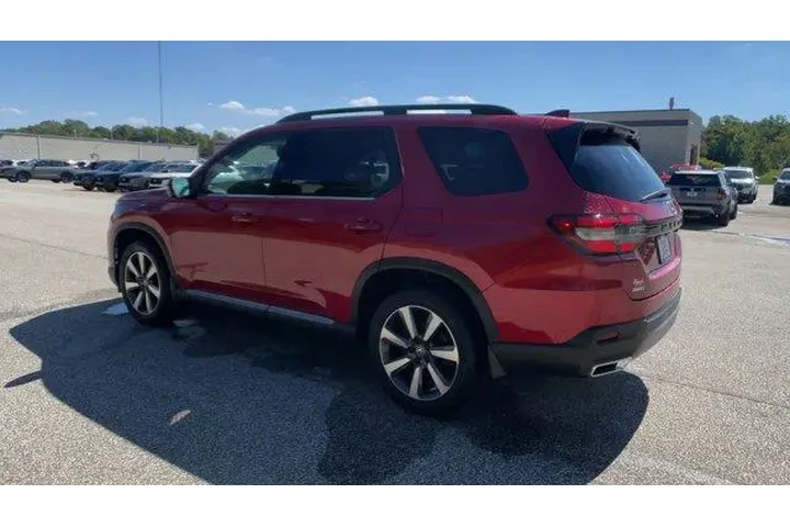 $48914 : Honda Pilot 2025 AWD Touring image 6