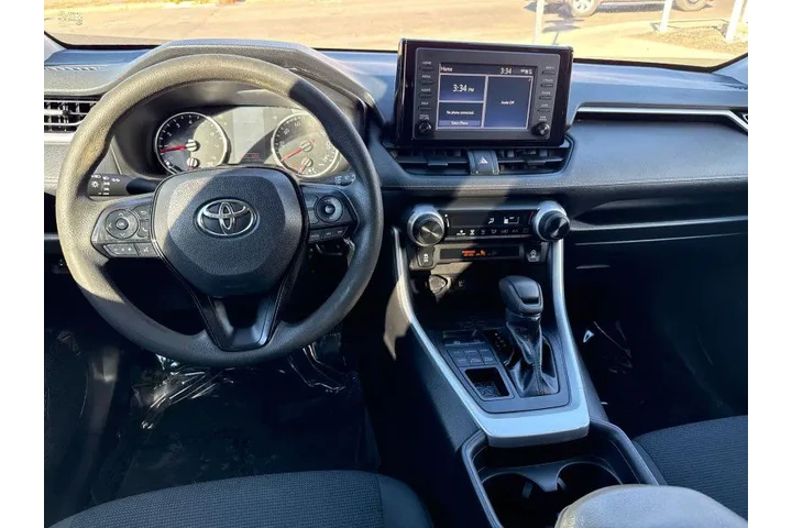 $17495 : 2019 RAV4 LE image 7