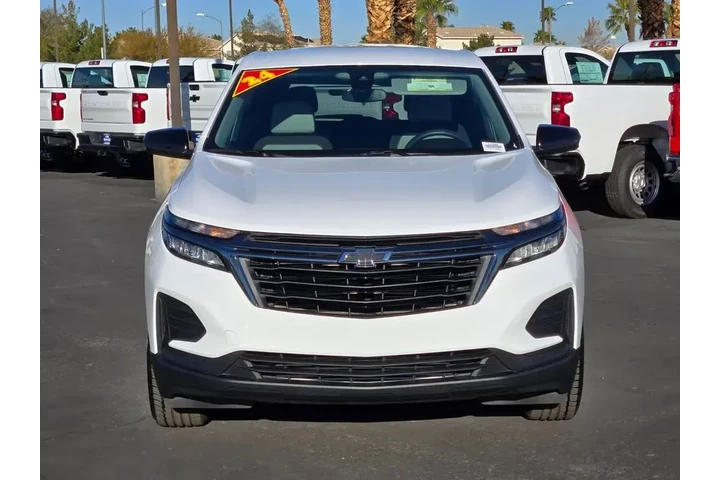 $23992 : Chevrolet Equinox 2024 LS 4d image 8