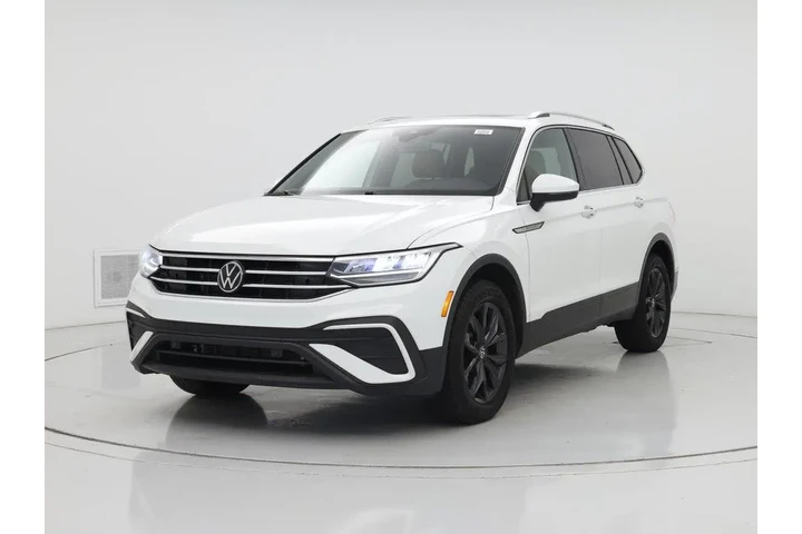 $22998 : Volkswagen Tiguan 2024 SE 4d image 4