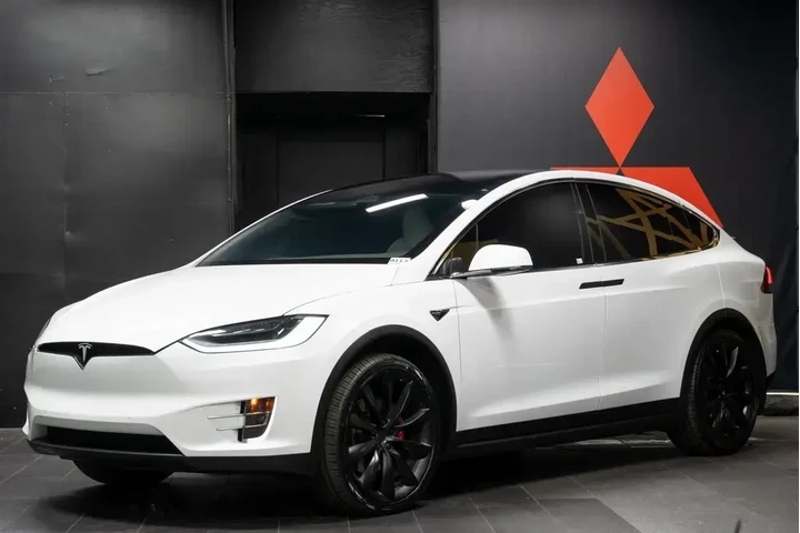 $37495 : Tesla Model X 2020 AWD Perfo image 1