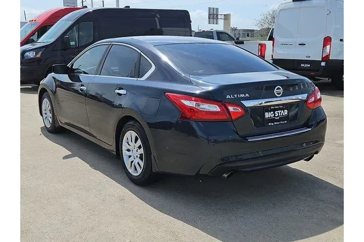 $8149 : Nissan Altima 2016 2.5 S 4dr image 5