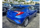 $14990 : Toyota C-HR 2020 LE 4dr Cros thumbnail