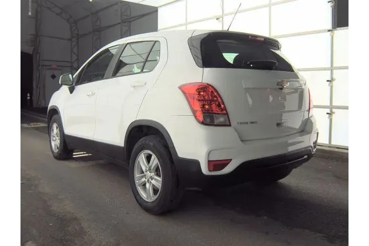 $13773 : Chevrolet Trax 2020 AWD LS 4 image 2