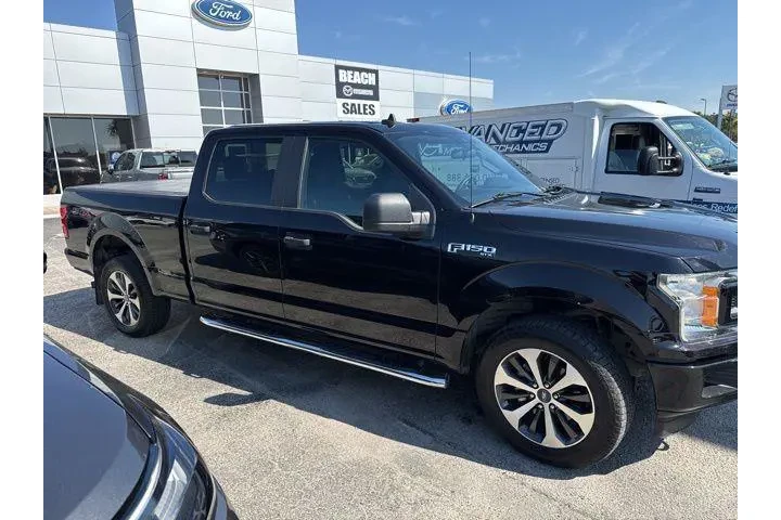 $32226 : Ford F-150 2020 4x4 XL 4dr S image 2