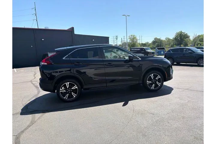 $26980 : Mitsubishi Eclipse Cross 202 image 6