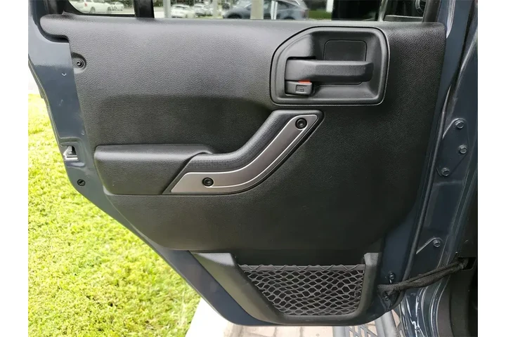 $23899 : Jeep Wrangler JK Unlimited 2 image 10