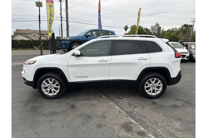 $6995 : 2017 Cherokee image 7