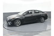 $16991 : Kia Forte 2023 LX 4dr Sedan thumbnail