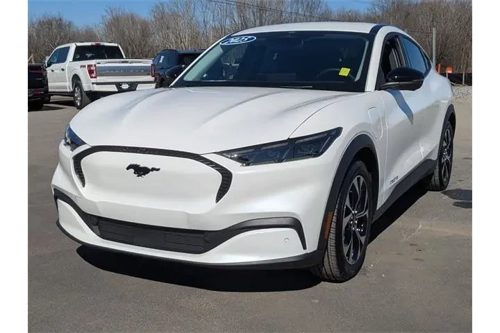 $29992 : Ford Mustang Mach-E 2025 Sel image 7