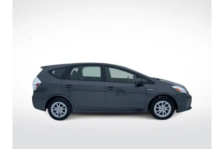 $12995 : Toyota Prius v 2014 Three 4d image 9