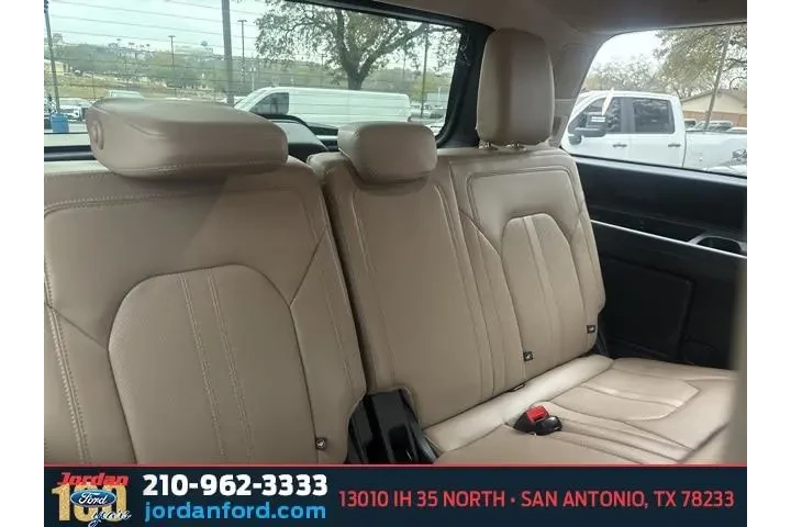 $38996 : Ford Expedition 2024 4x2 Lim image 10