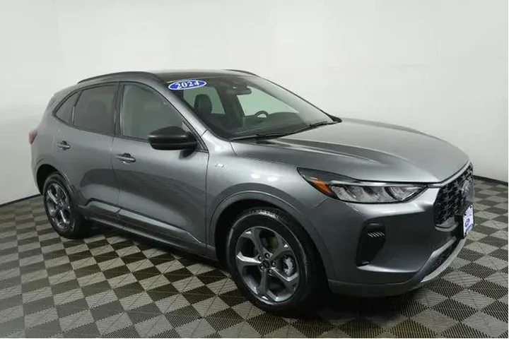 $25500 : Ford Escape Hybrid 2024 ST-L image 1