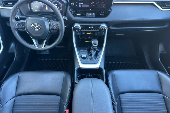 $31500 : Toyota RAV4 Hybrid 2023 AWD image 6