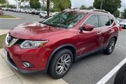 PRE-OWNED 2015 NISSAN ROGUE SL