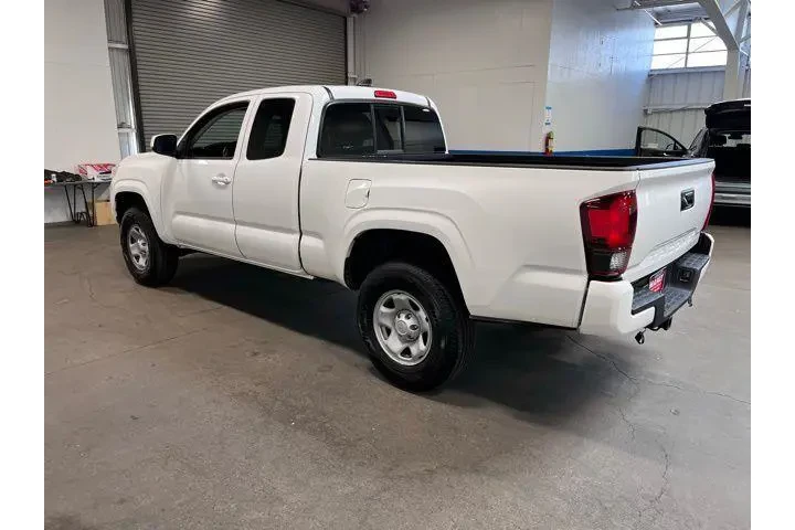$23990 : Toyota Tacoma 2020 image 5