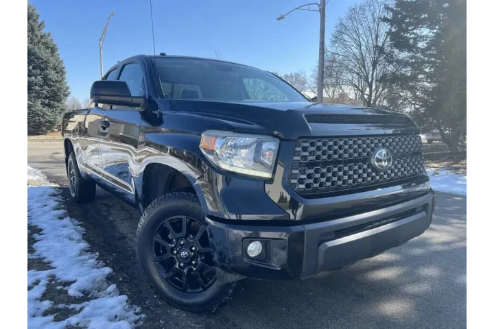 $28997 : 2019 Tundra SR image 1