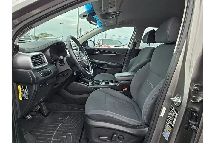 $10000 : Kia Sorento 2018 LX 4dr SUV image 8