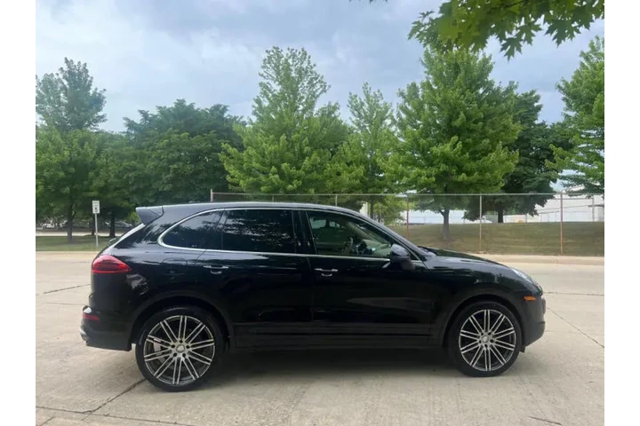 $15997 : 2016 Cayenne image 8