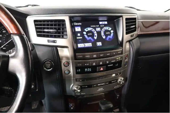 $28480 : Lexus LX 570 2015 AWD 4dr SU image 5