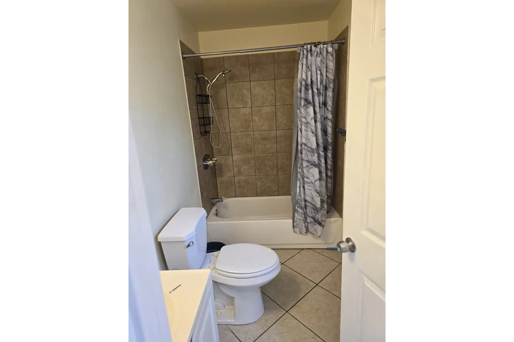 $2000 : 🏡 Casa en Renta image 5