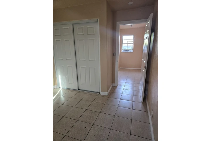 $850 : Cuarto de Renta image 1