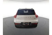 $33900 : Volvo XC40 2024 AWD B5 Ultim thumbnail