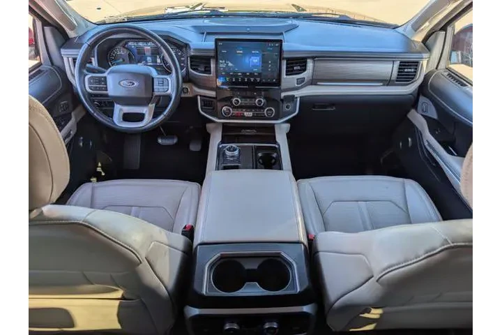 $33795 : Ford Expedition 2024 4x2 Lim image 8