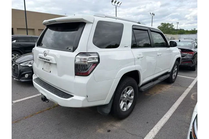 $29972 : Toyota 4Runner 2018 4x4 SR5 image 6