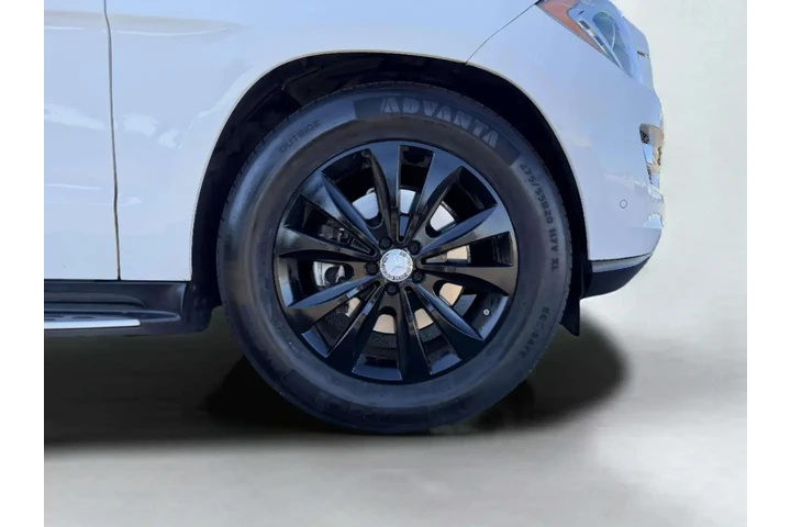 $11999 : 2016 Mercedes-Benz GL image 1