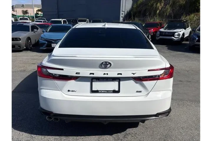 $29898 : Toyota Camry 2025 SE 4dr Sed image 5