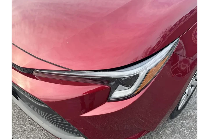 $19985 : Toyota Corolla Hybrid 2024 S image 8