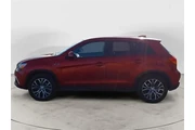 $13961 : Mitsubishi Outlander Sport 2 thumbnail
