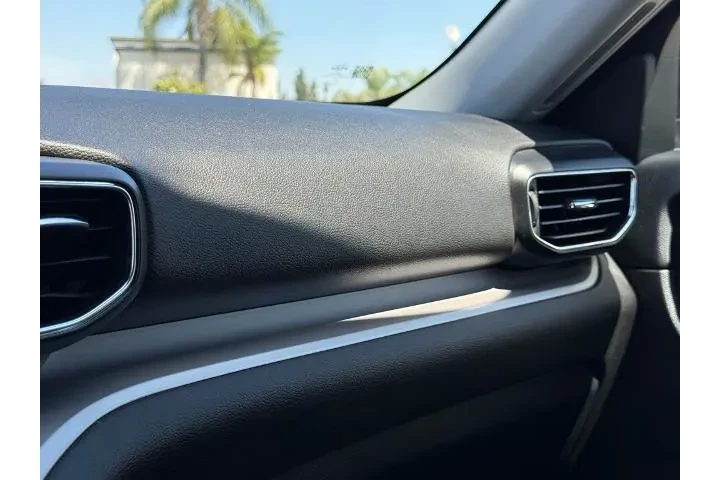 $26989 : Ford Explorer 2023 XLT 4dr S image 9