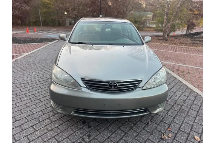 $4800 : 2005 Camry SE image 2