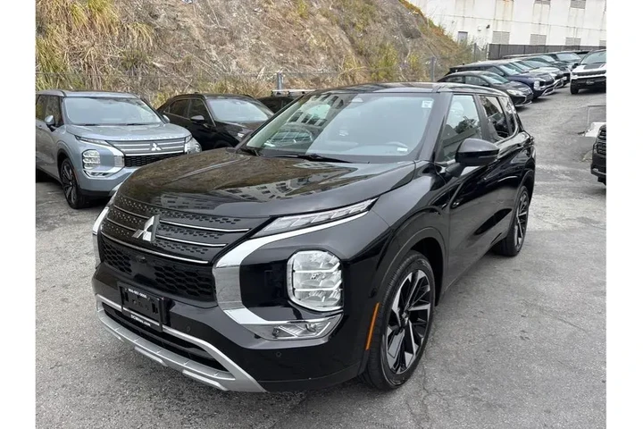 $26988 : Mitsubishi Outlander 2024 AW image 3