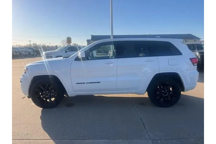 $25998 : Jeep Grand Cherokee 2020 4x4 image 6