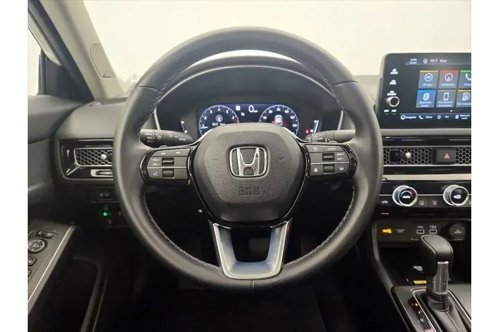 $26998 : Honda Civic 2024 Touring 4dr image 10