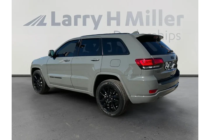 Jeep Grand Cherokee 2020 4x2 image 3
