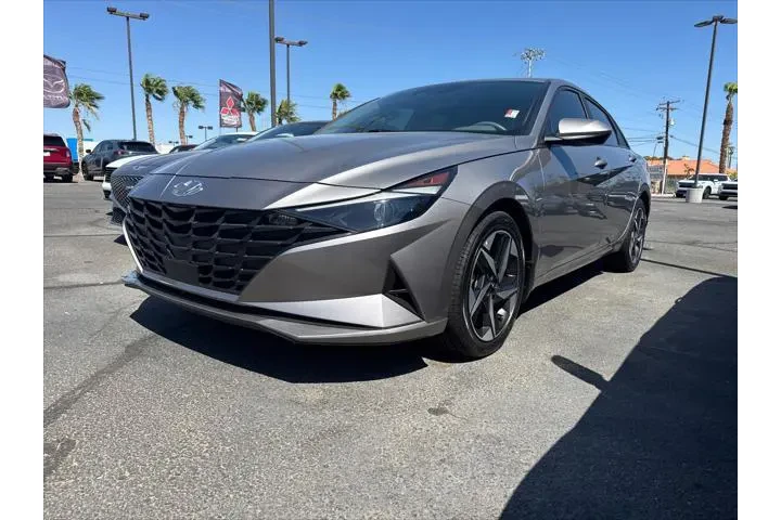 $21489 : Hyundai ELANTRA 2023 SEL 4dr image 1
