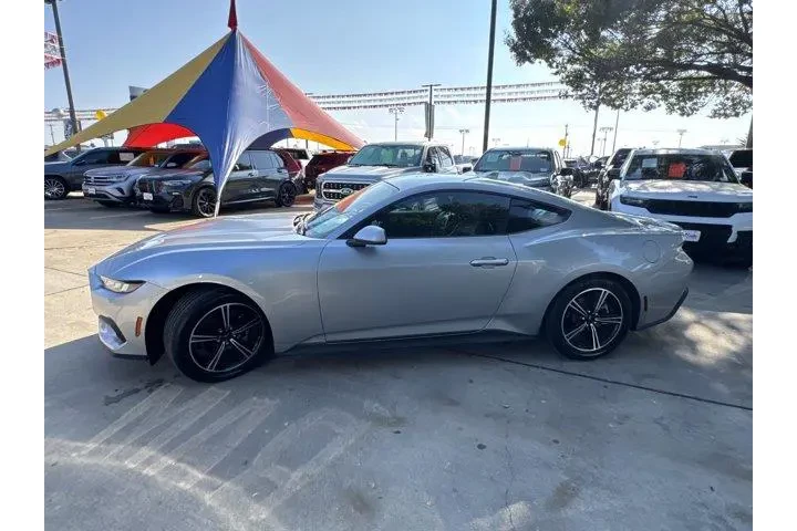 $31969 : Ford Mustang 2024 EcoBoost P image 8