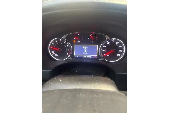 $30709 : GMC Acadia 2023 4x4 SLT 4dr image 3