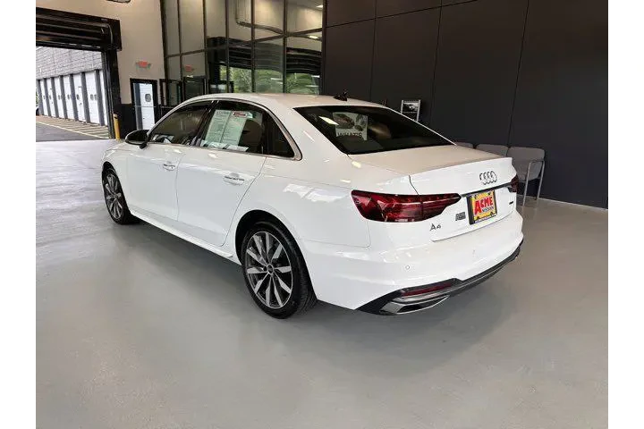 $25995 : Audi A4 2023 AWD quattro Pre image 4