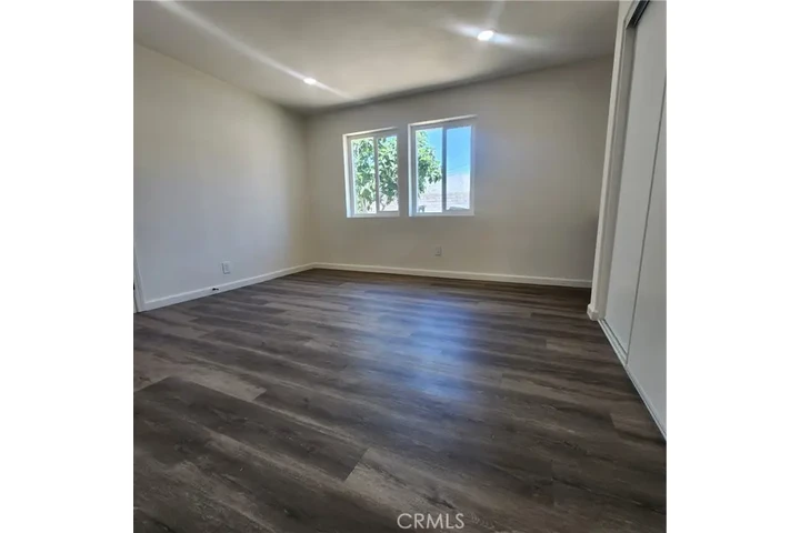 $2595 : HUNTINGTON PARK RENTO CASA image 4