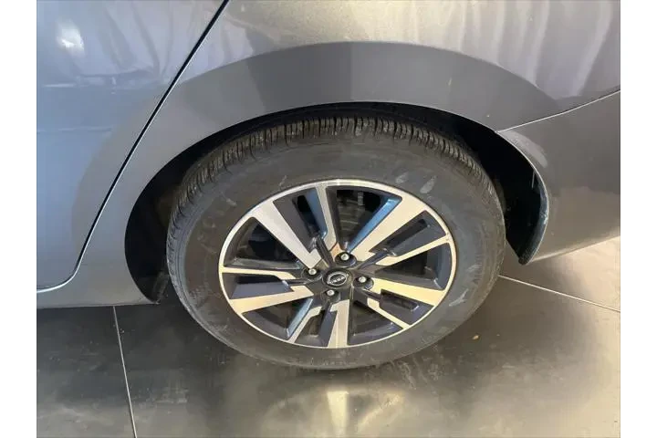 $13799 : Nissan Versa 2024 S 4dr Seda image 10