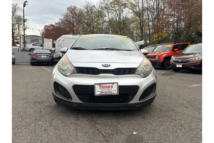 $4499 : 2014 Rio 5-Door LX image 3