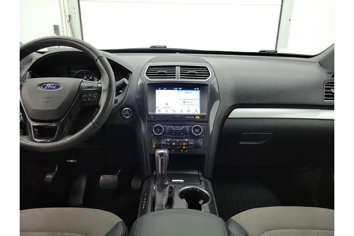 $17998 : Ford Explorer 2017 AWD XLT 4 image 9