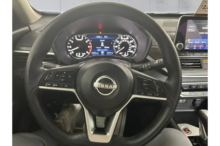 $18091 : Nissan Altima 2024 2.5 SV 4d image 9