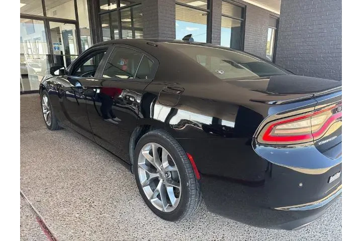 $16868 : Dodge Charger 2020 SXT 4dr S image 2